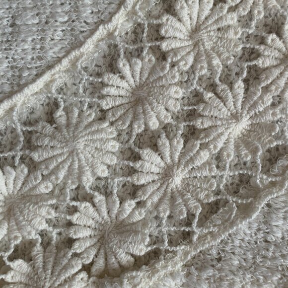 Maimi Boxy Tee Top Blouse Cream Beige Crochet Oversized Floral V neck Knit Sz S - Picture 6 of 10